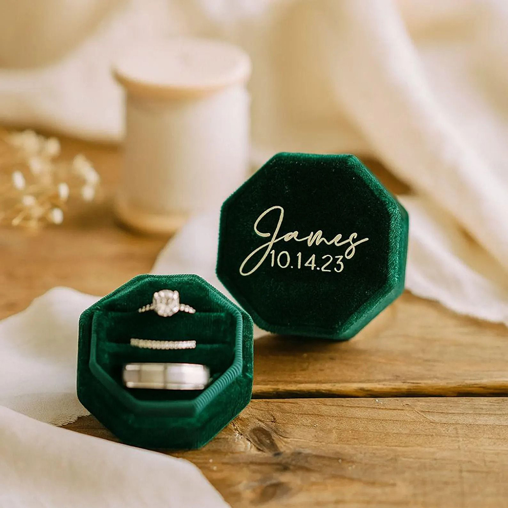 Personalized Velvet Wedding Ri - Velvet Jewelry Box 评论和价格